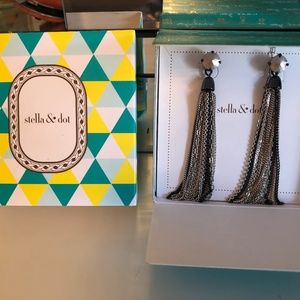 Stella & Dot earrings